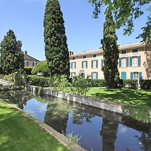 Chateau De Servanes , Mouries Francia